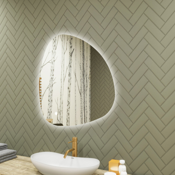 84x84 cm Unregelmäßig beleuchteter Spiegel, 84x84cm, Zweifarbig, Touch-Schalter, Heizmatte