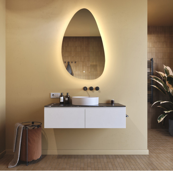 64x104 cm Unregelmäßiger Spiegel mit Beleuchtung, 64x104cm, Zweifarbig, Berührungsempfindlicher Schalter