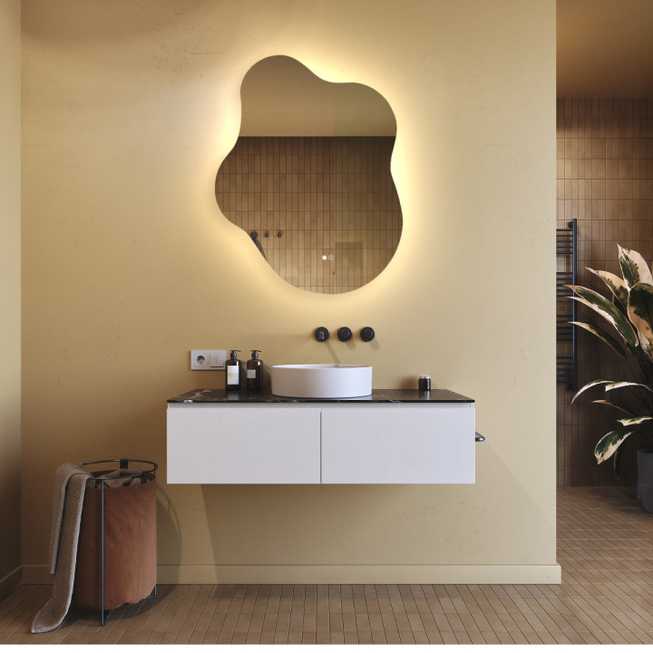 74x94 cm Unregelmäßiger Spiegel mit Beleuchtung, 74x94cm, Zweifarbig, Touch-Schalter, Heizmatte