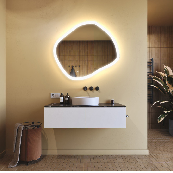 94x84 cm Unregelmäßiger Spiegel mit Beleuchtung, 94x84cm, Zweifarbig, Touch-Schalter